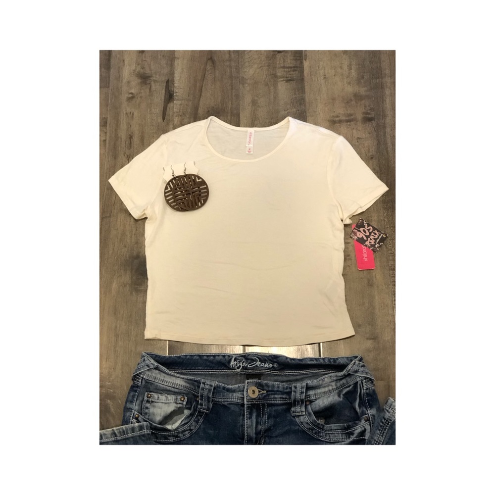 Xhiliration Cream Crop Top